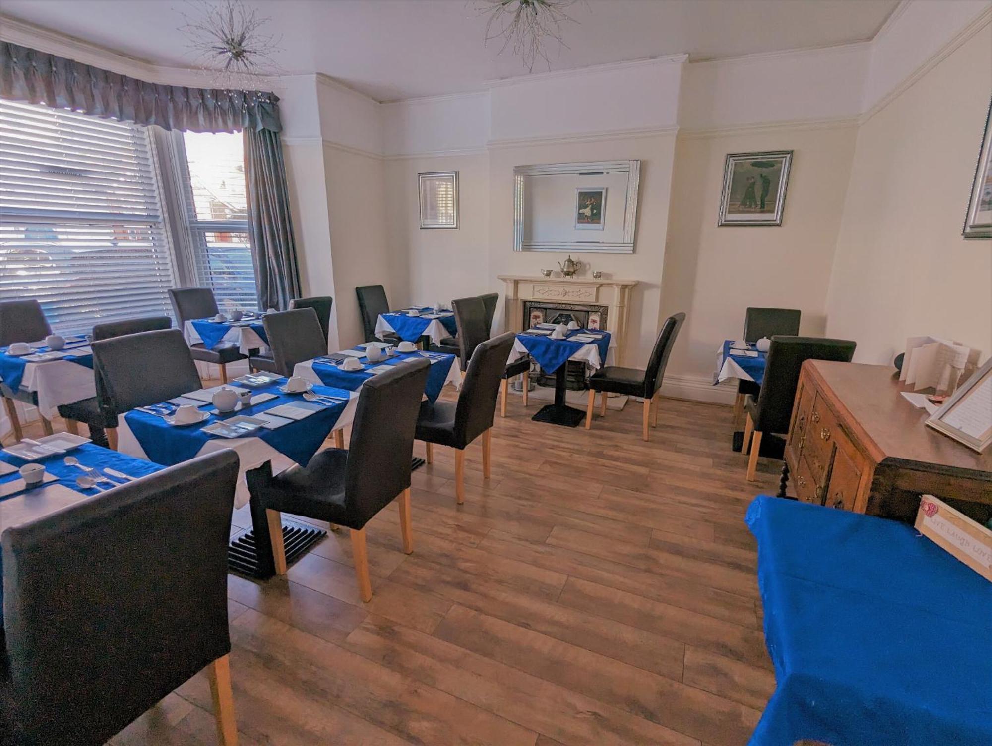 Bed and Breakfast The Senarth Llandudno Exterior foto